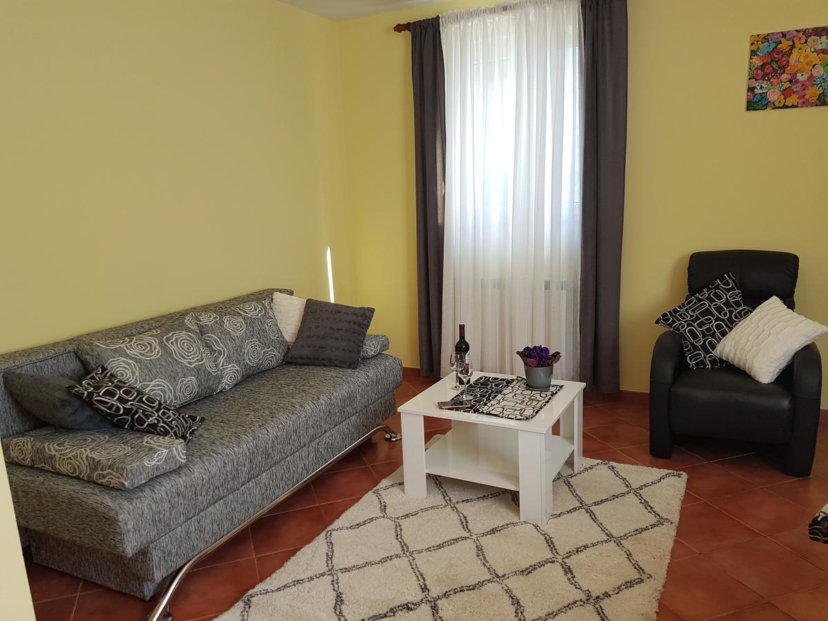 Apartments Ella Rovinj Zewnętrze zdjęcie