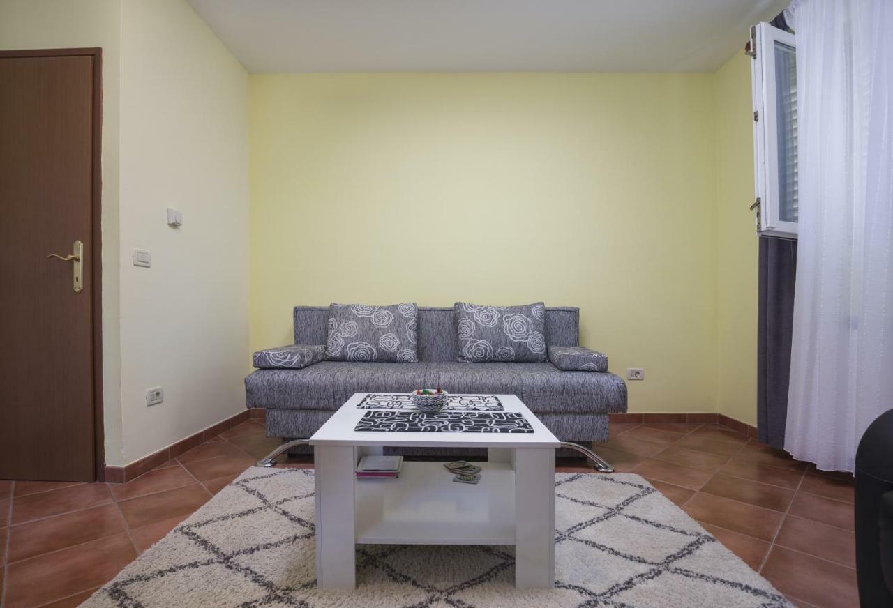 Apartments Ella Rovinj Zewnętrze zdjęcie