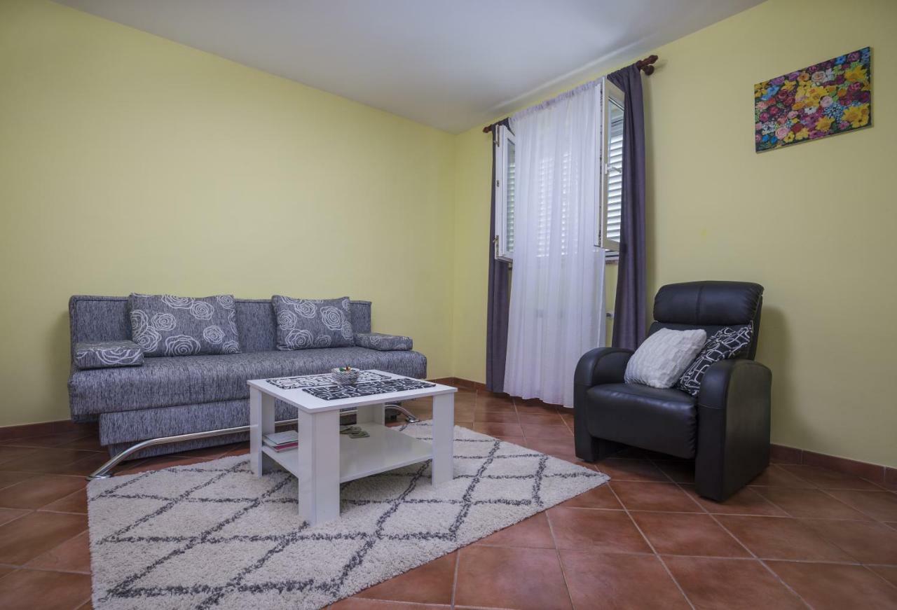 Apartments Ella Rovinj Zewnętrze zdjęcie